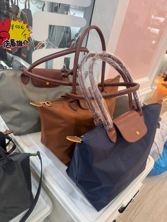 Sacs cabas longchamp