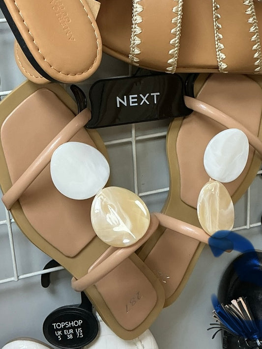 Coqui sandals