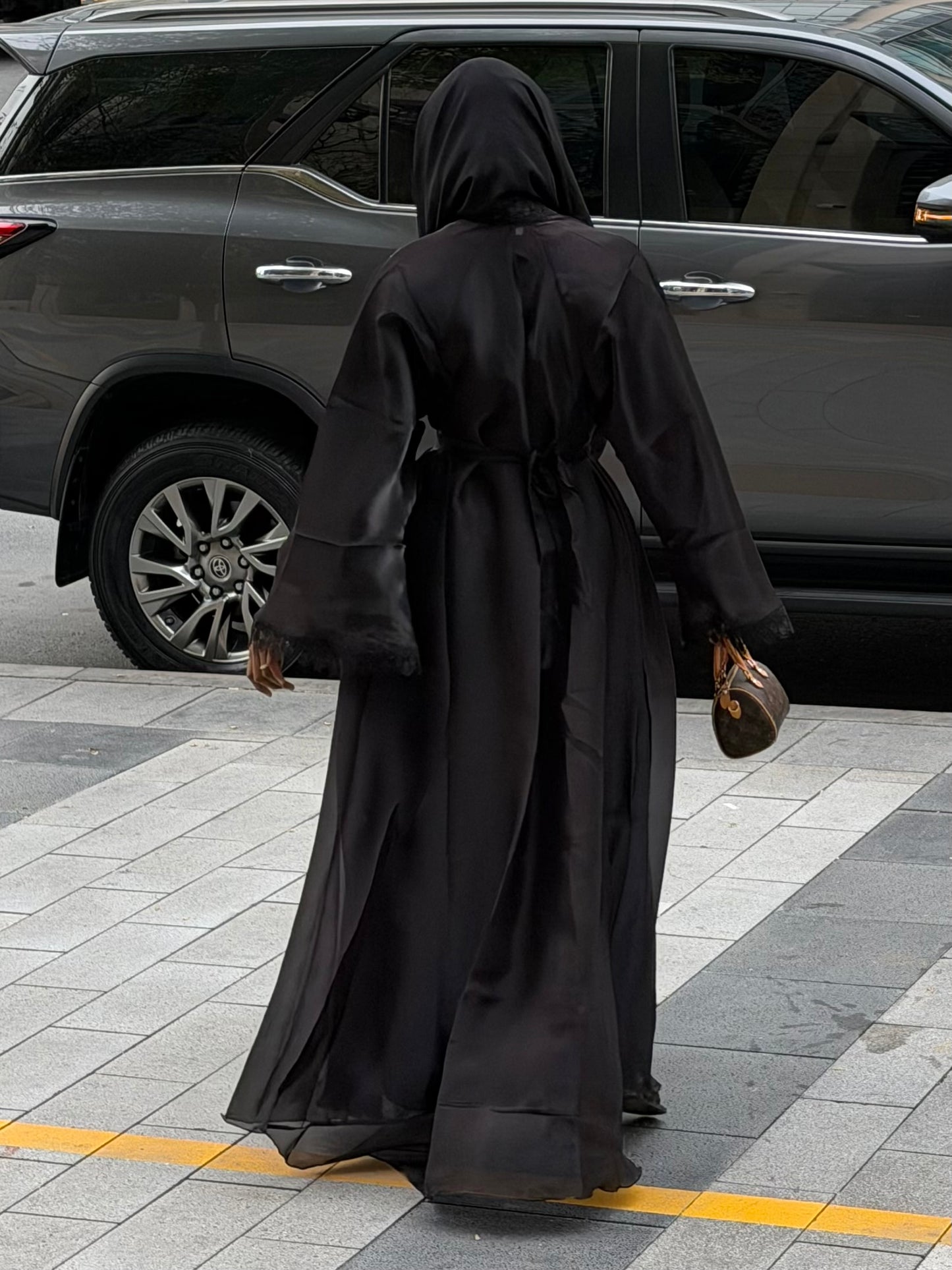 Abaya Eidblack